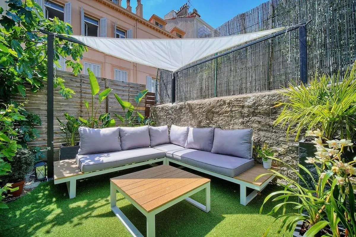 App. Odette Duplex - 500M From The Beach Cannes 0*,  France